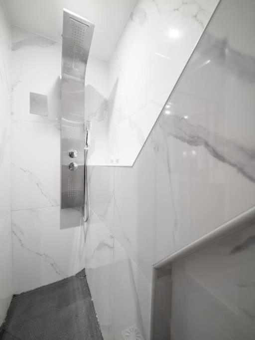 Appartement Tout Equipe Au Coeur Du Panier Vieux Port マルセイユ エクステリア 写真