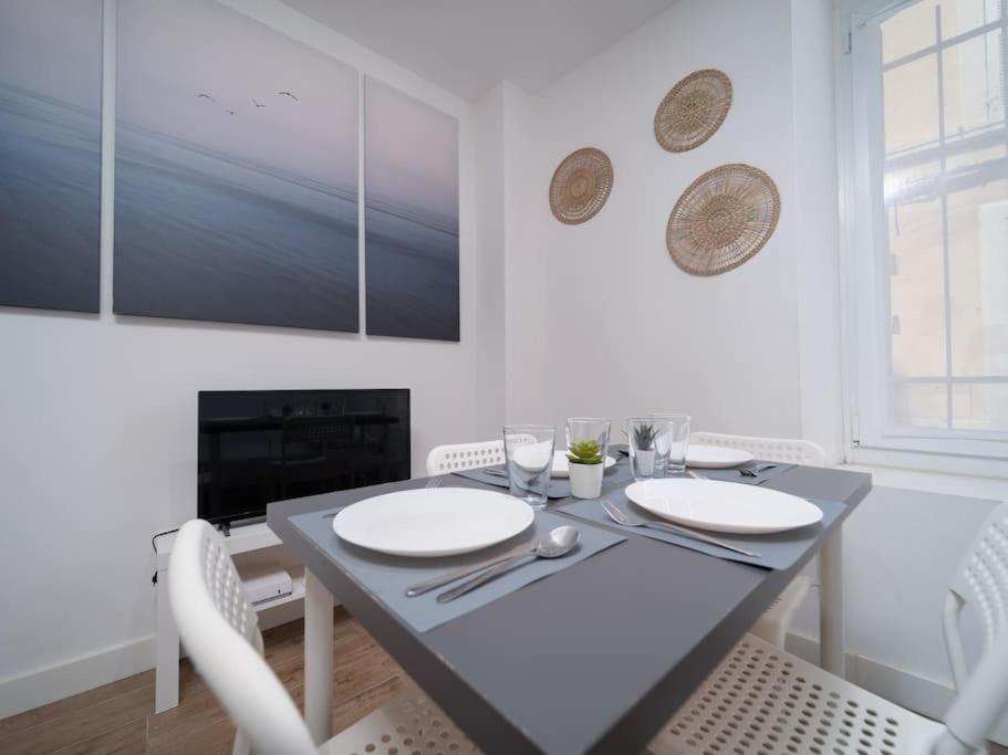 Appartement Tout Equipe Au Coeur Du Panier Vieux Port マルセイユ エクステリア 写真